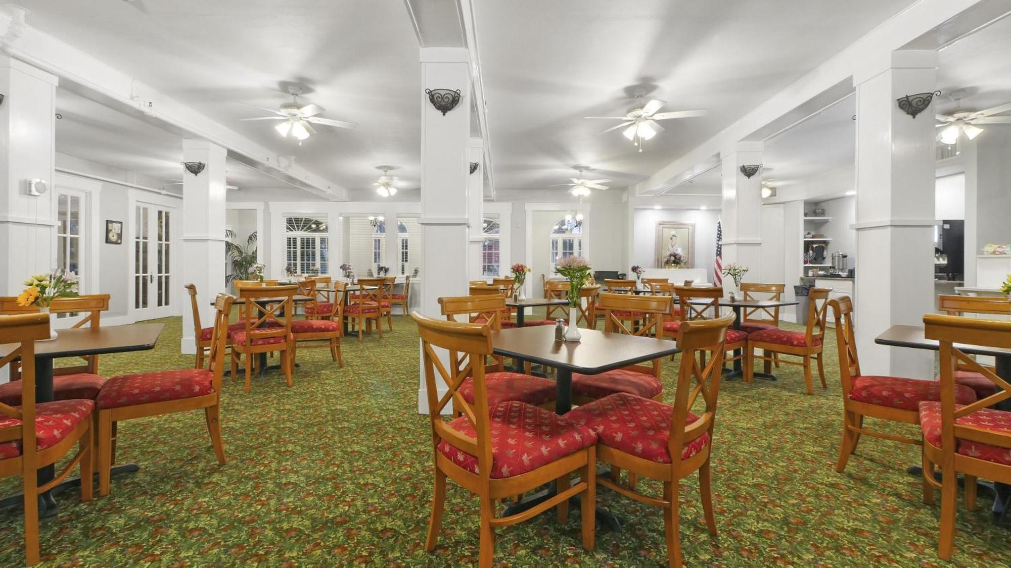 Crystal Bay Historic Hotel St. Petersburg Bagian luar foto
