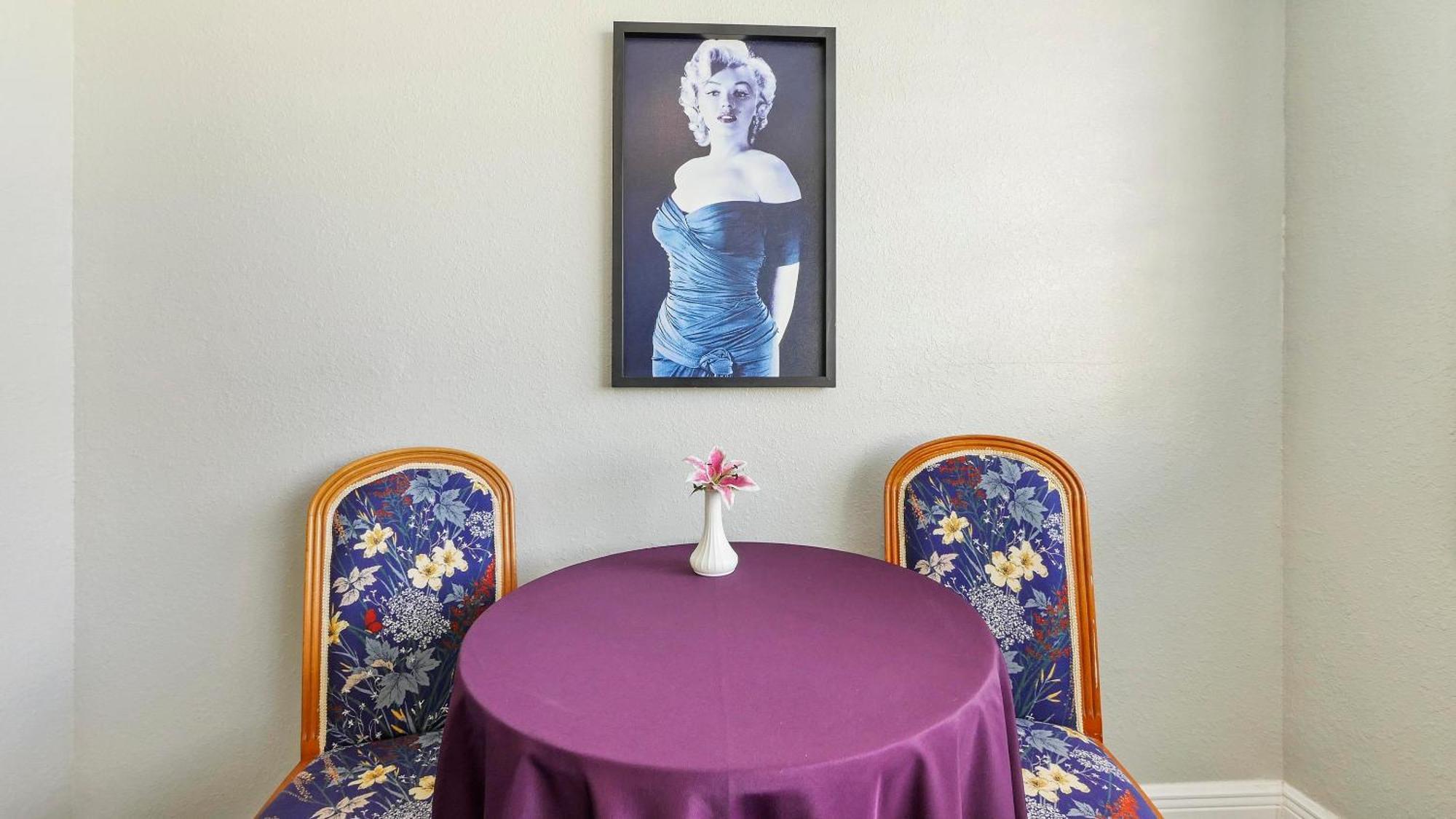 Crystal Bay Historic Hotel St. Petersburg Bagian luar foto