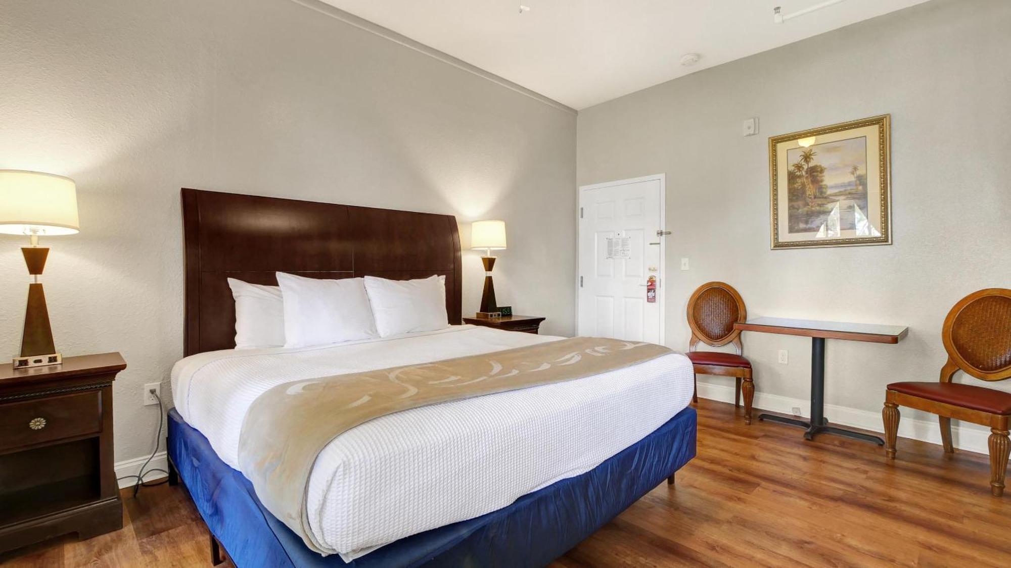 Crystal Bay Historic Hotel St. Petersburg Bagian luar foto
